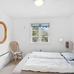 Sigfride - 500m From The Sea By Interhome